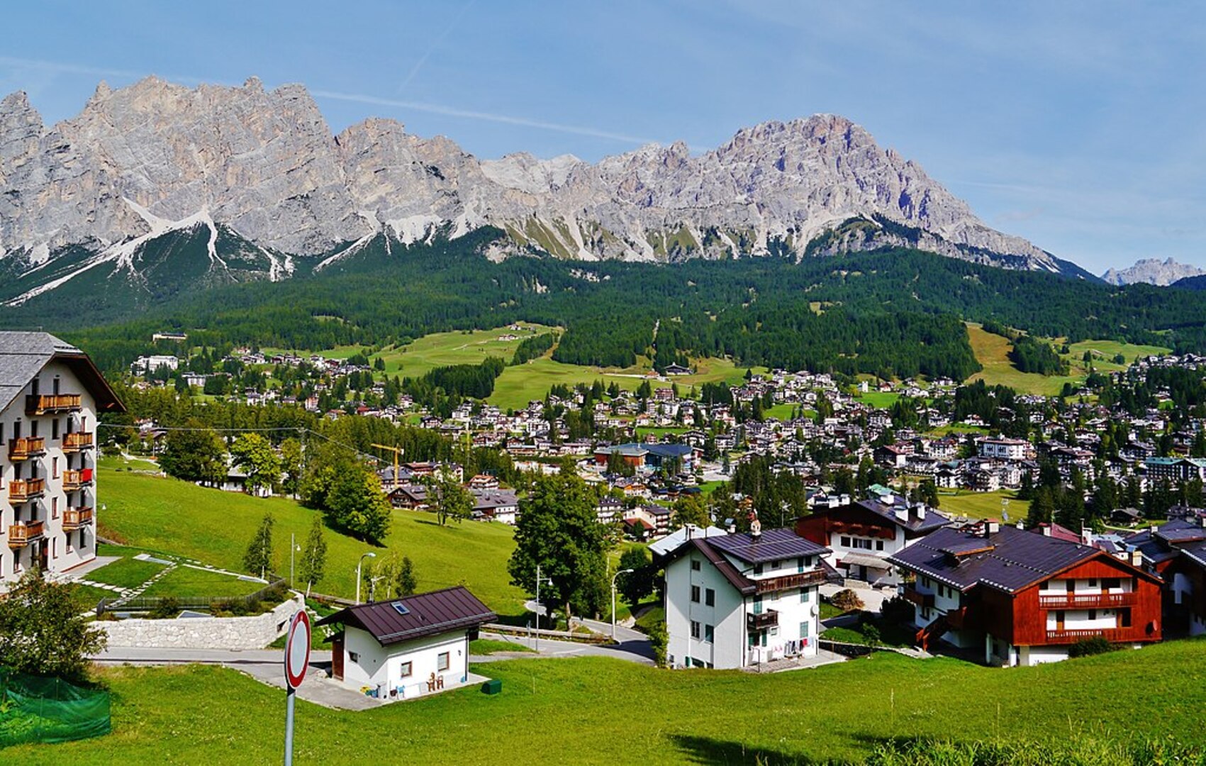 Cortina d'Ampezzo Dolomites Tour